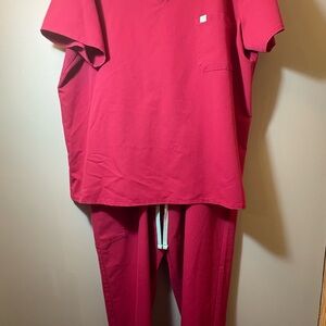 Women's scrub set. Garde malade berry pink. Size 3x
